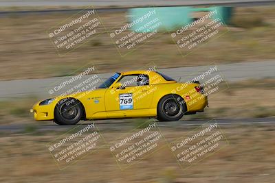 media/Nov-03-2023-Club Racer Events (Fri) [[fd9eff64e3]]/Yellow/Panning/